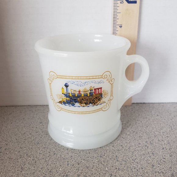 Vintage Avon 8 oz Milk Glass Shaving Mug Cup - Picture 5 of 9